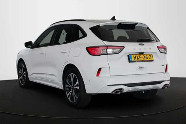 Ford Kuga (2021) thumbnail 4