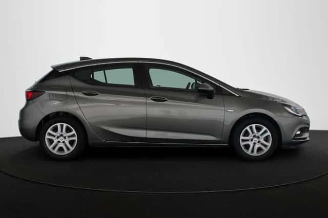 Opel Astra (2017) thumbnail 28