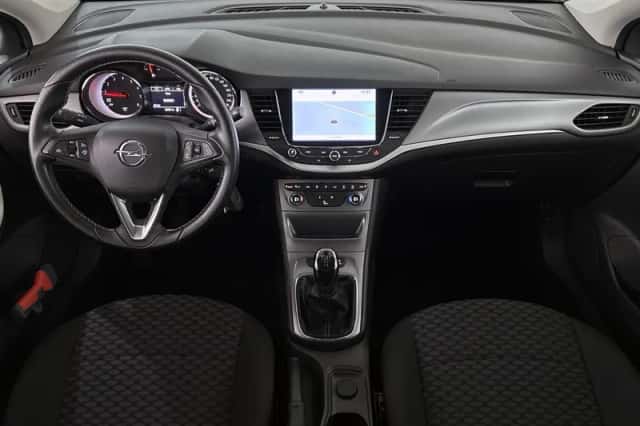 Opel Astra (2017) thumbnail 6
