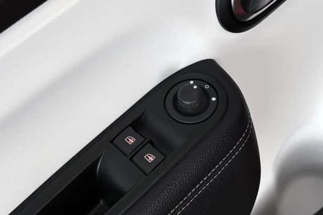 Renault Twingo (2022) thumbnail 26