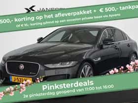 Jaguar XE (2020) thumbnail 1