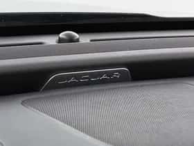 Jaguar XE (2020) thumbnail 40