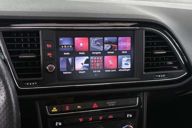 SEAT Leon (2019) thumbnail 13