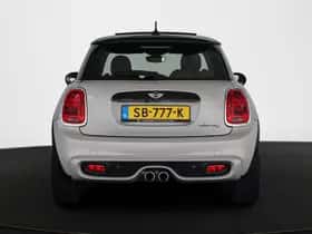 MINI Cooper S (2018) thumbnail 15