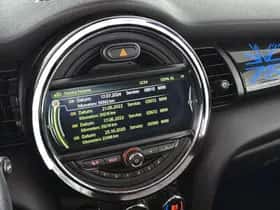 MINI Cooper S (2018) thumbnail 27