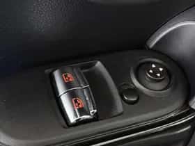 MINI Cooper S (2018) thumbnail 29