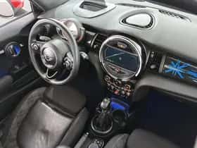 MINI Cooper S (2018) thumbnail 38