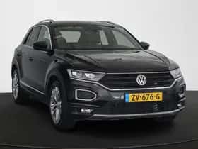 Volkswagen T-Roc (2019) thumbnail 2