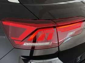 Volkswagen T-Roc (2019) thumbnail 18