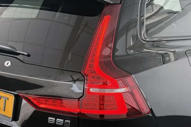Volvo V60 (2023) thumbnail 22