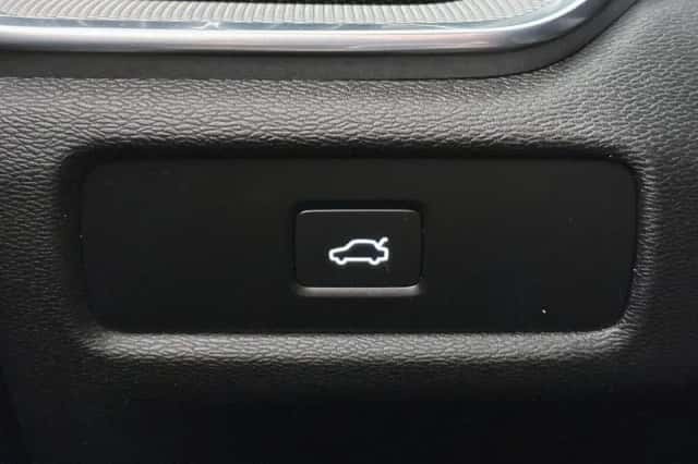 Volvo V60 (2023) thumbnail 27