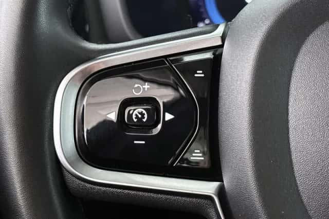 Volvo V60 (2023) thumbnail 30