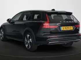 Volvo V60 (2023) thumbnail 4