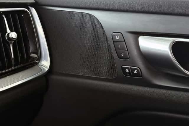Volvo V60 (2023) thumbnail 36