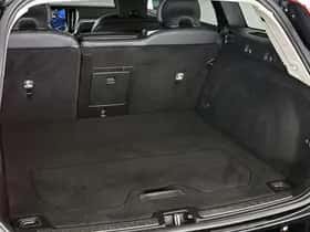 Volvo V60 (2023) thumbnail 9