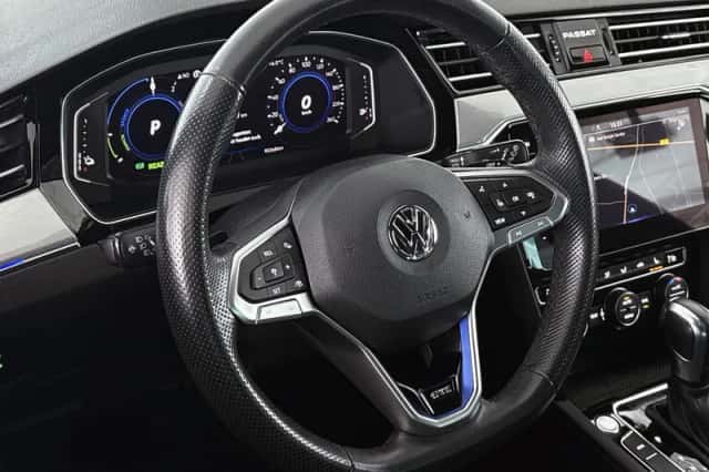 Volkswagen Passat (2020) thumbnail 12