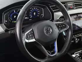 Volkswagen Passat (2020) thumbnail 12