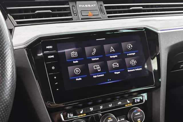 Volkswagen Passat (2020) thumbnail 13