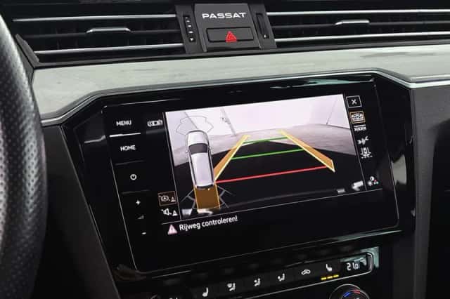 Volkswagen Passat (2020) thumbnail 16