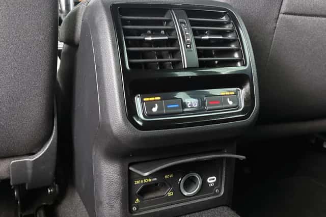 Volkswagen Passat (2020) thumbnail 37