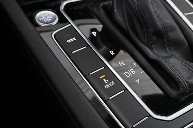 Volkswagen Passat (2020) thumbnail 43