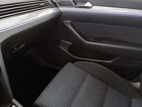 Volkswagen Passat (2020) thumbnail 49