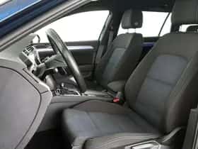 Volkswagen Passat (2020) thumbnail 6