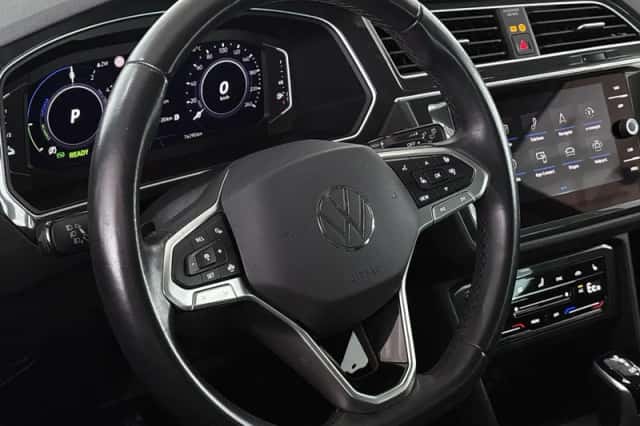 Volkswagen Tiguan (2022) thumbnail 13