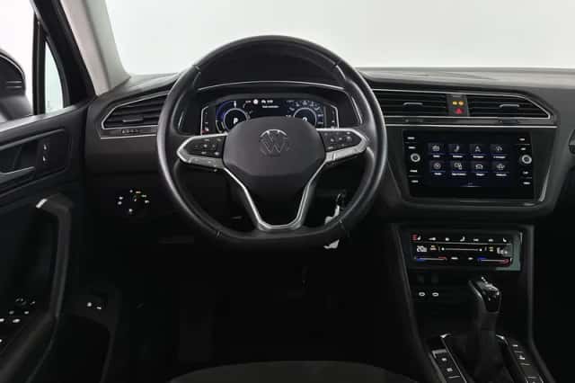 Volkswagen Tiguan (2022) thumbnail 7