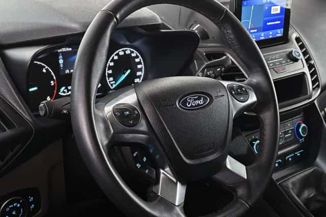 Ford Transit Connect (2023) thumbnail 12