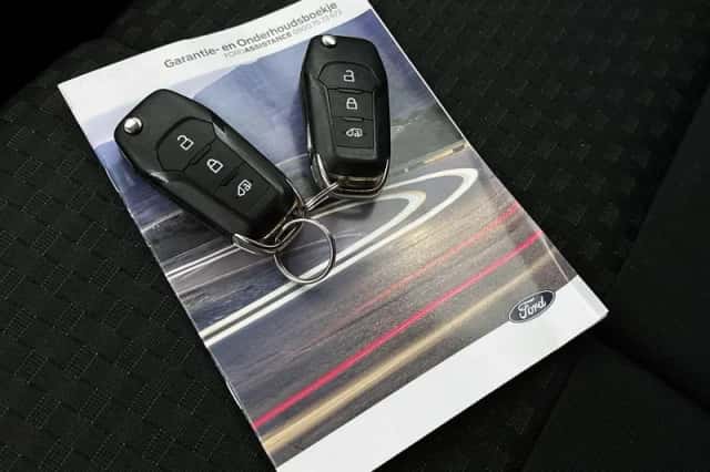 Ford Transit Connect (2023) thumbnail 25