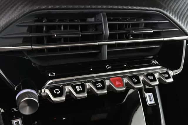 Peugeot 208 (2025) thumbnail 39