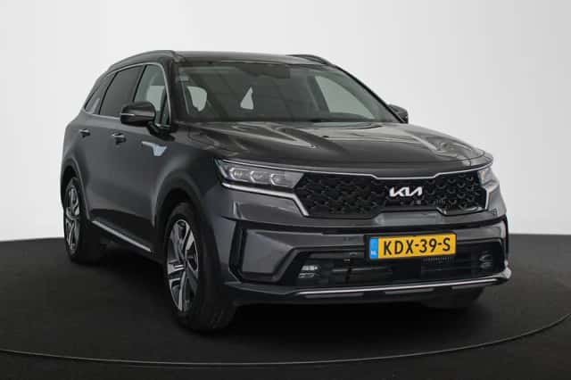 Kia Sorento (2023) thumbnail 2