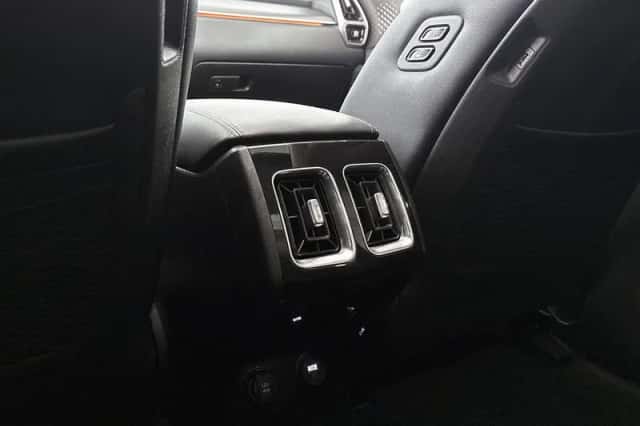 Kia Sorento (2023) thumbnail 14