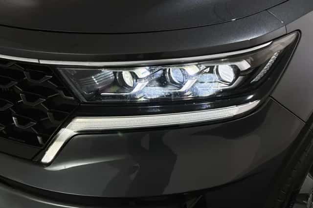 Kia Sorento (2023) thumbnail 23