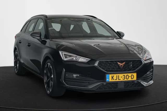 CUPRA Leon Sportstourer (2023) thumbnail 2