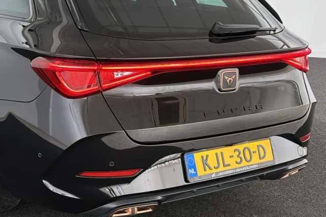 CUPRA Leon Sportstourer (2023) thumbnail 22