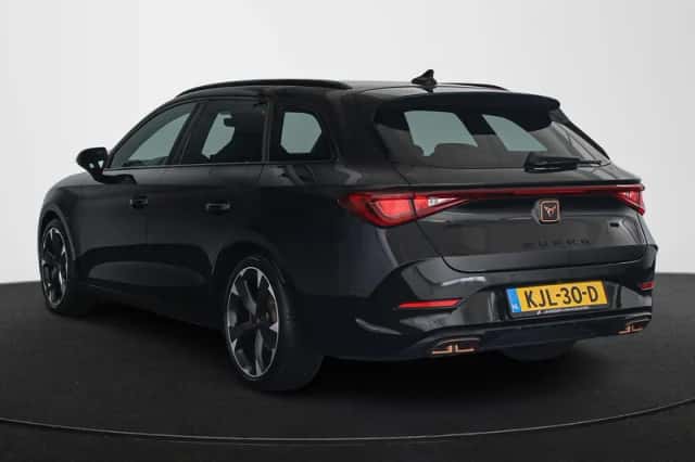 CUPRA Leon Sportstourer (2023) thumbnail 4