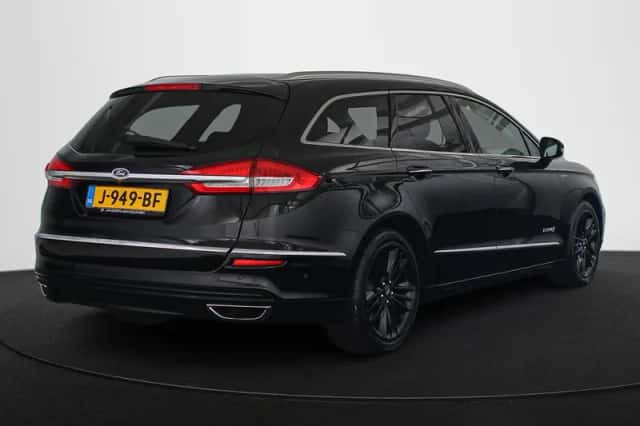 Ford Mondeo (2020) thumbnail 3