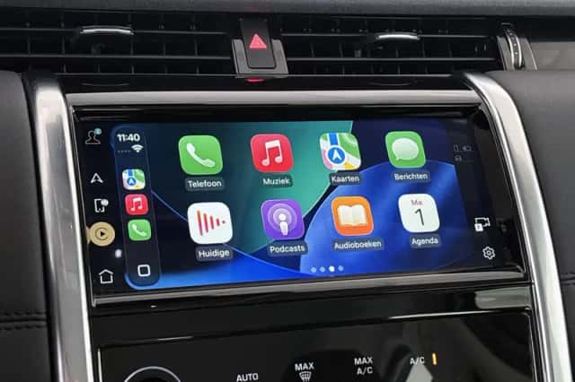 Land Rover Discovery Sport (2021) thumbnail 18
