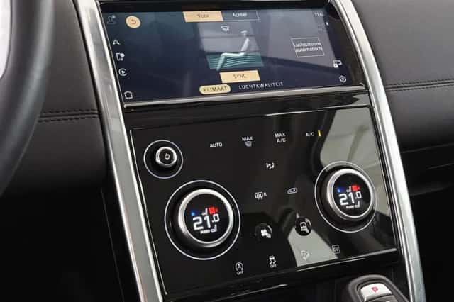 Land Rover Discovery Sport (2021) thumbnail 27