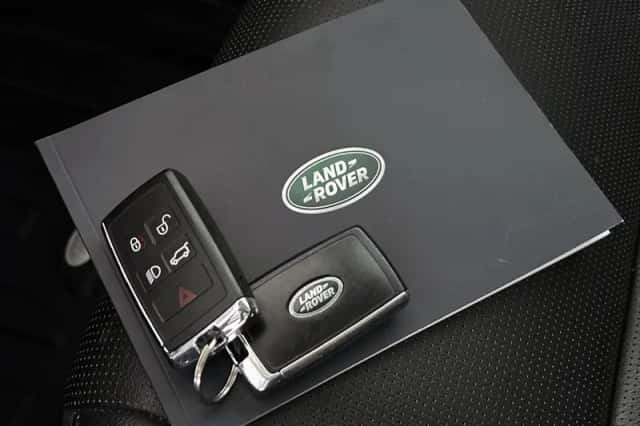Land Rover Discovery Sport (2021) thumbnail 31