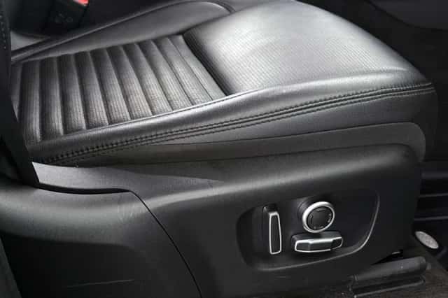 Land Rover Discovery Sport (2021) thumbnail 38