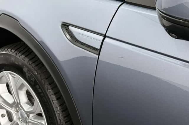 Land Rover Discovery Sport (2021) thumbnail 39