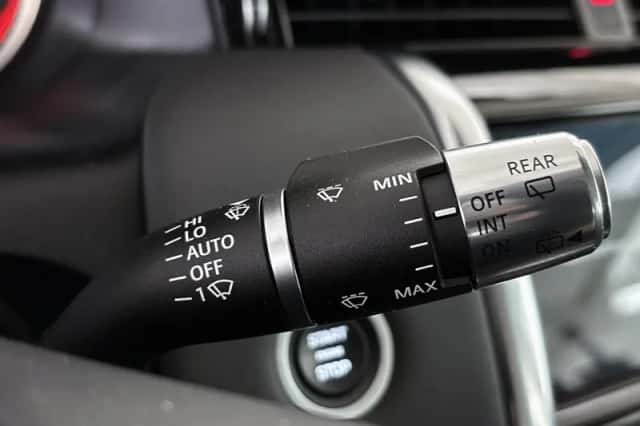 Land Rover Discovery Sport (2021) thumbnail 41