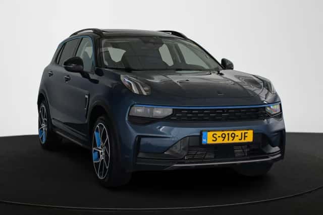 Lynk & Co 01 (2023) thumbnail 2