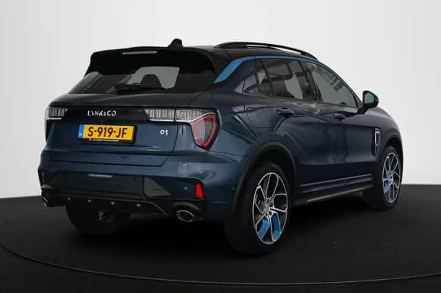 Lynk & Co 01 (2023) thumbnail 3