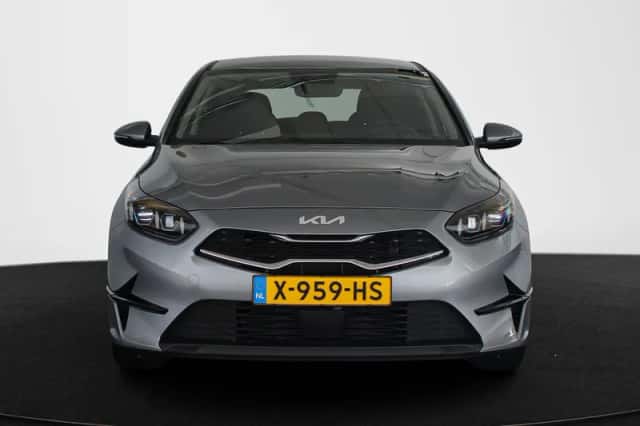 Kia Ceed (2023) thumbnail 13