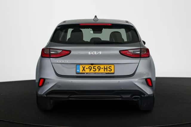 Kia Ceed (2023) thumbnail 14