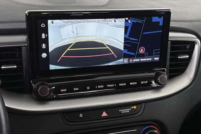 Kia Ceed (2023) thumbnail 15